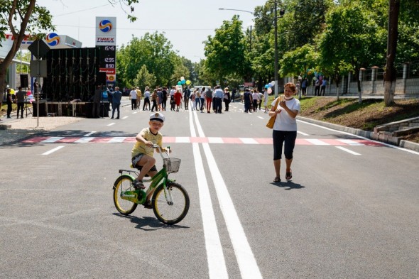 (FOTO) Orheiul devine un „Monaco moldovenesc”. Strada centrală a orașului – renovată în întregime